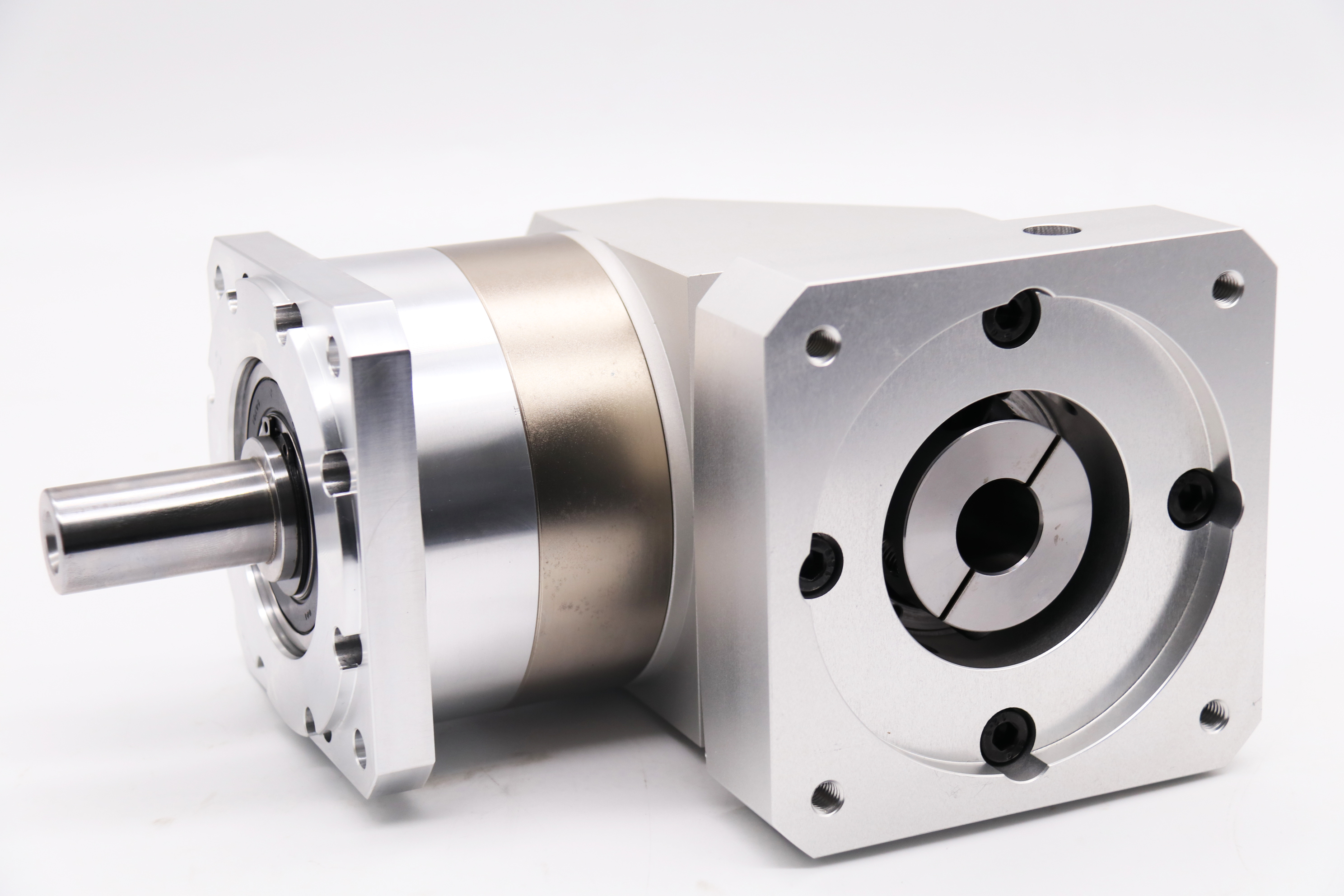 NEMA45 Planetary Reducer Right angle Reduction Ratio L1/3.4.5.7.10 or L2/9.12.15.20.25.30.40.50.70 Rated Input Speed:4000rpm Transmission Efficiency 90%